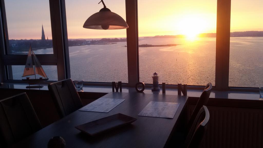 Ostseefjord-Schlei-Blick Im Wikingturm Schleswig Exteriör bild